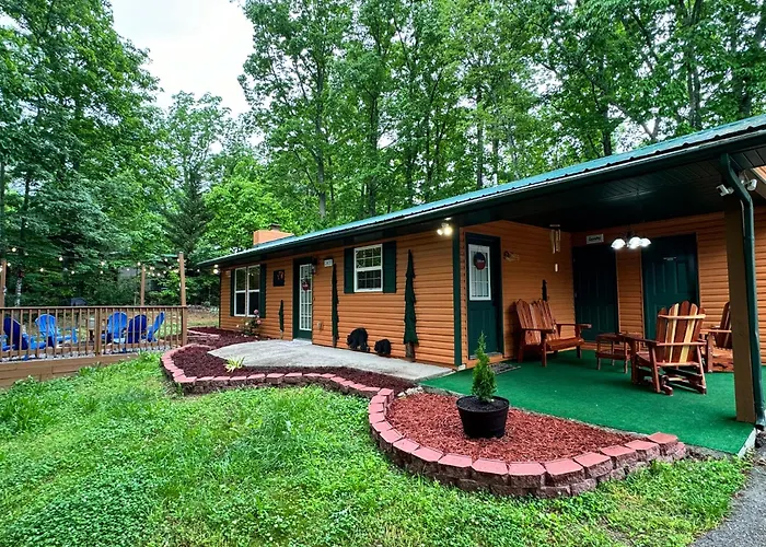 Paradise At The Smokies Cabin With Hot Tub!