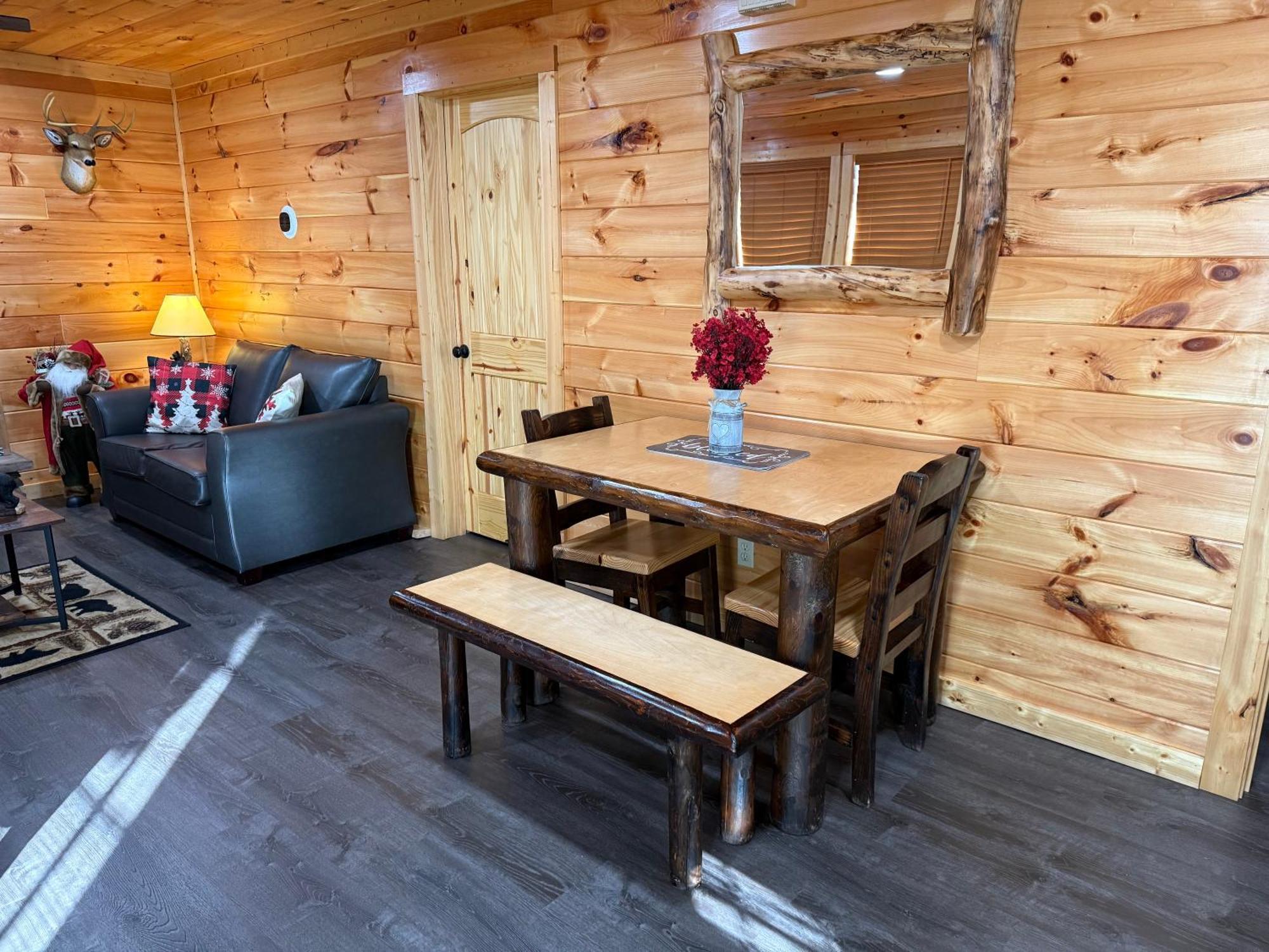 Paradise At The Smokies With Hot Tub! Holiday home *